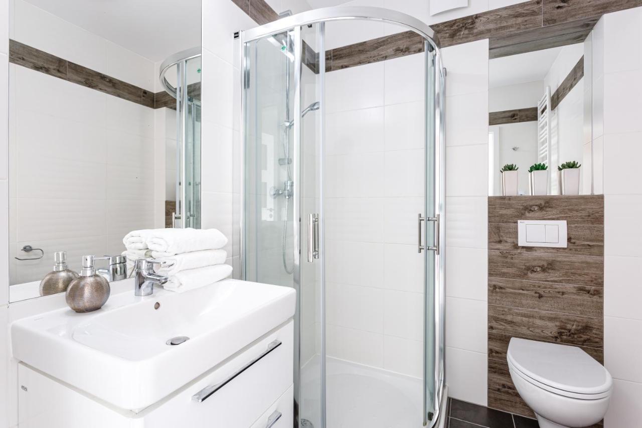 Apartament "Anna" - Kwartal Rozy Wiatrow, 15 Min Spacerem Od Plazy Świnoujście Buitenkant foto