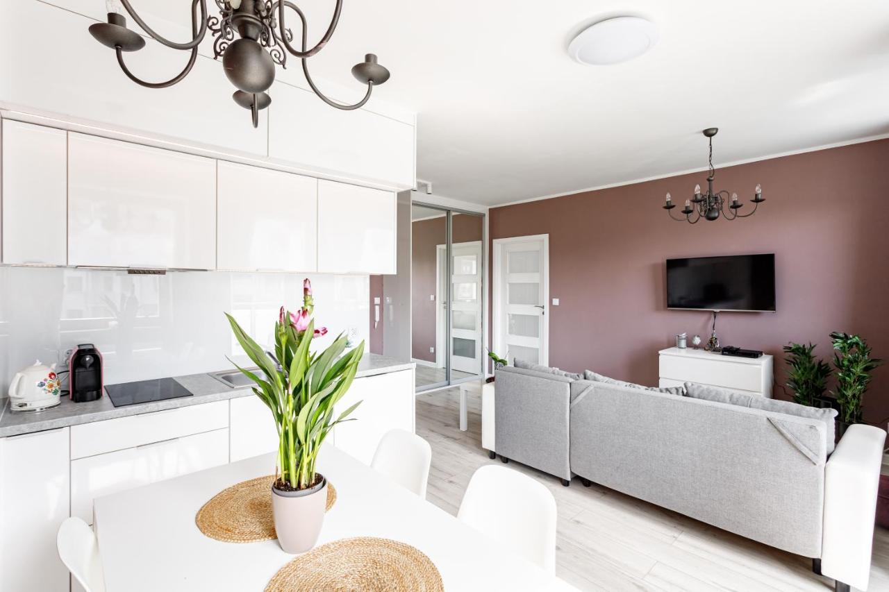 Apartament "Anna" - Kwartal Rozy Wiatrow, 15 Min Spacerem Od Plazy Świnoujście Buitenkant foto